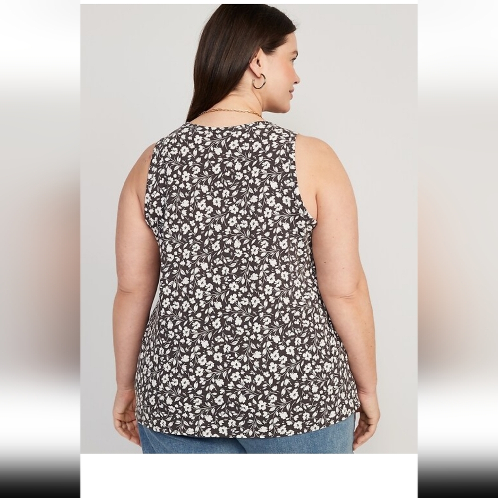 Old Navy Luxe Tank Top - Picture 2 of 5